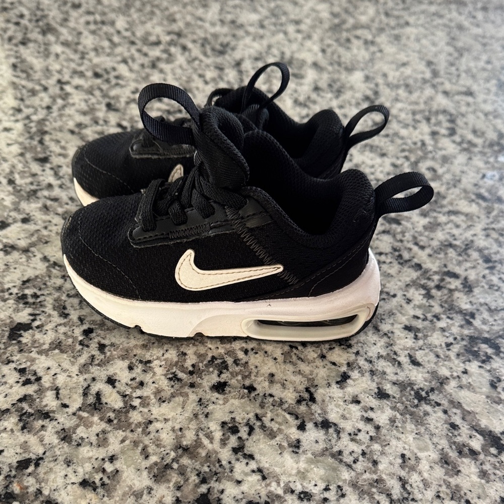 Nike Kids Black and White Sneakers